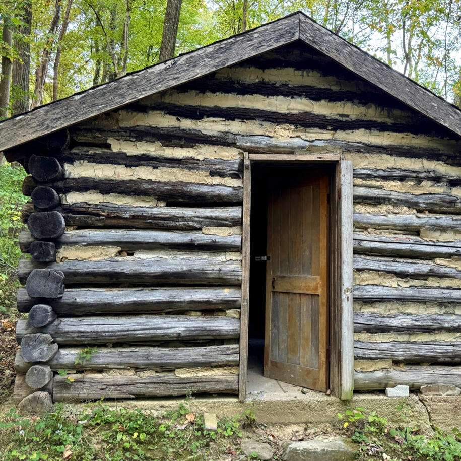 ///beyond.gallery.earpiece